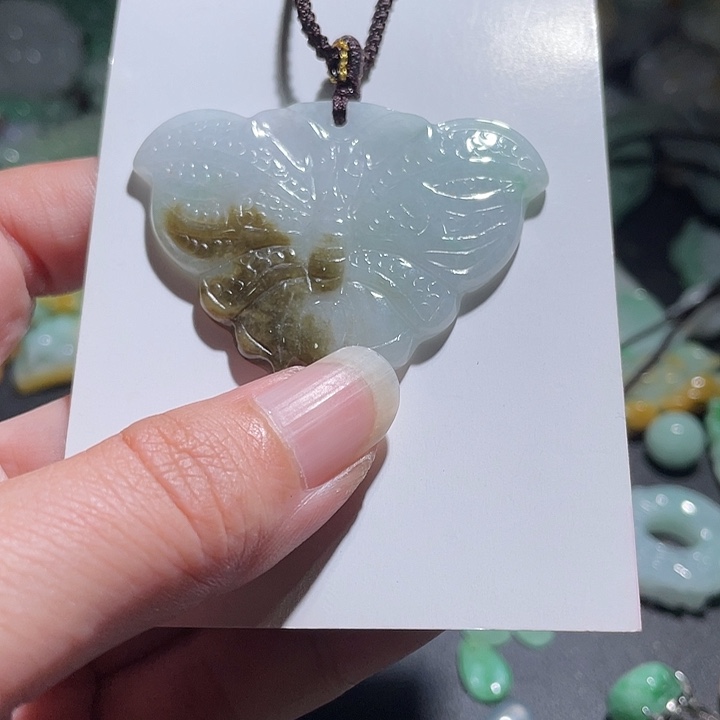 颈饰未镶嵌翡翠天