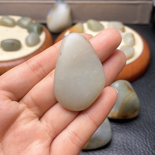 和田玉颈饰未镶嵌10