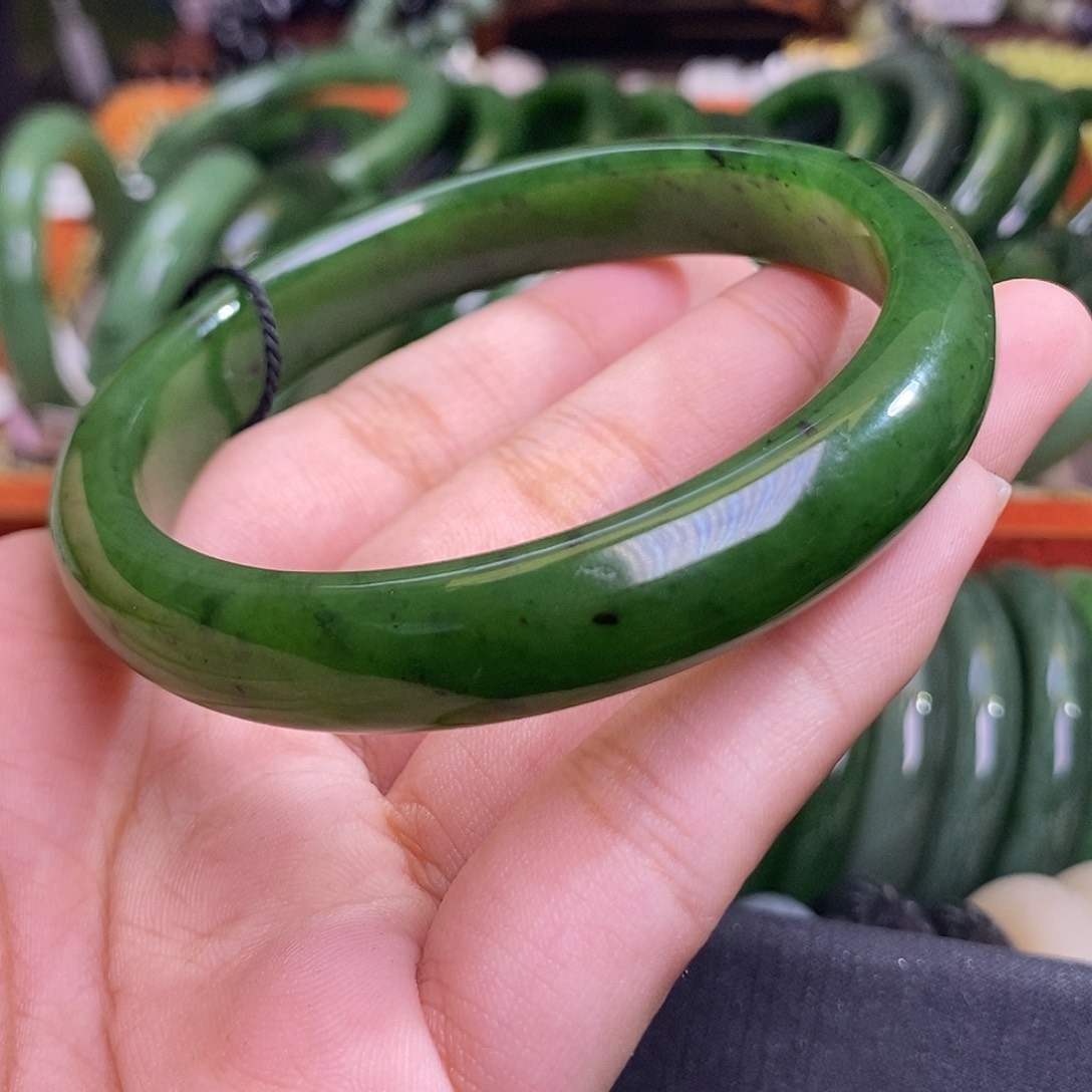 和田玉未镶嵌颈饰碧玉辣绿菠菜绿老矿料平安镯62