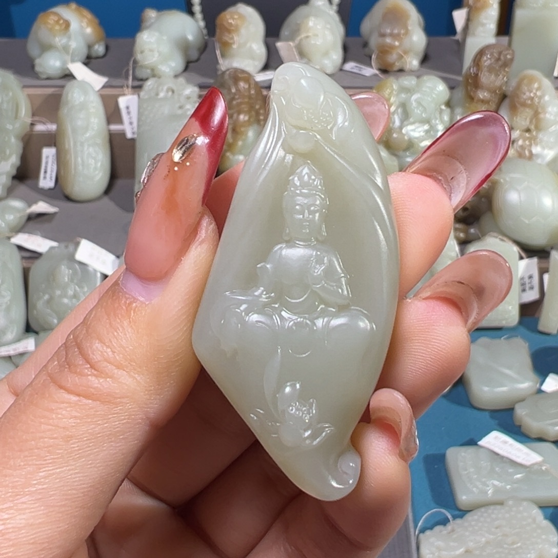 和田玉（糖玉）未镶嵌颈饰