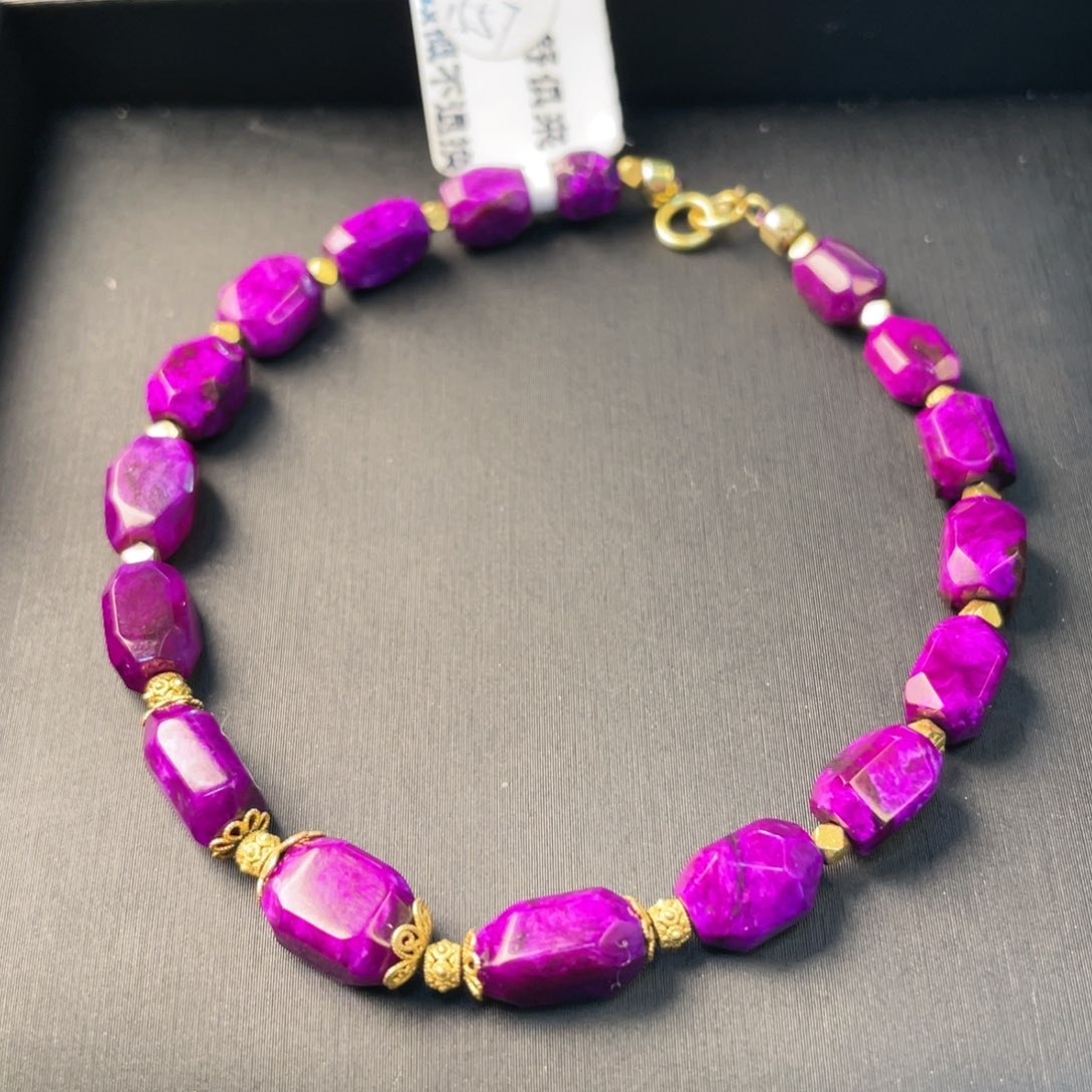 苏纪石（舒俱来）18K金镶嵌红丝绒手链