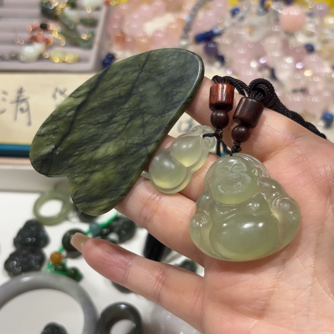 岫岩老玉（透闪石质玉）未镶嵌颈饰6885打包