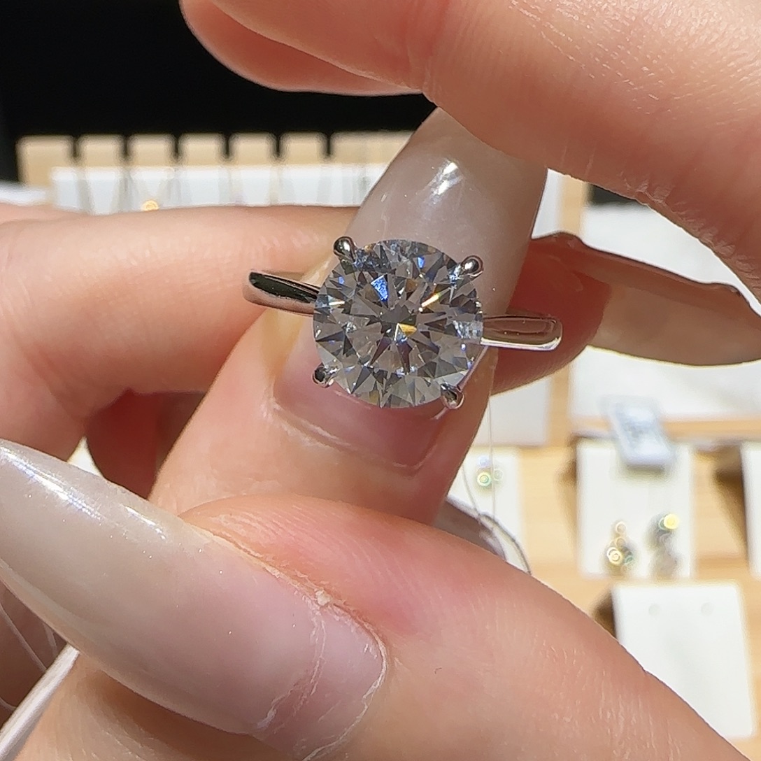铂Pt950镶嵌实验室培育钻石2克拉经典四爪 11-17圈