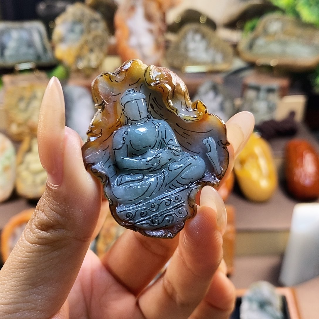 定制翡翠未镶嵌一叶佛