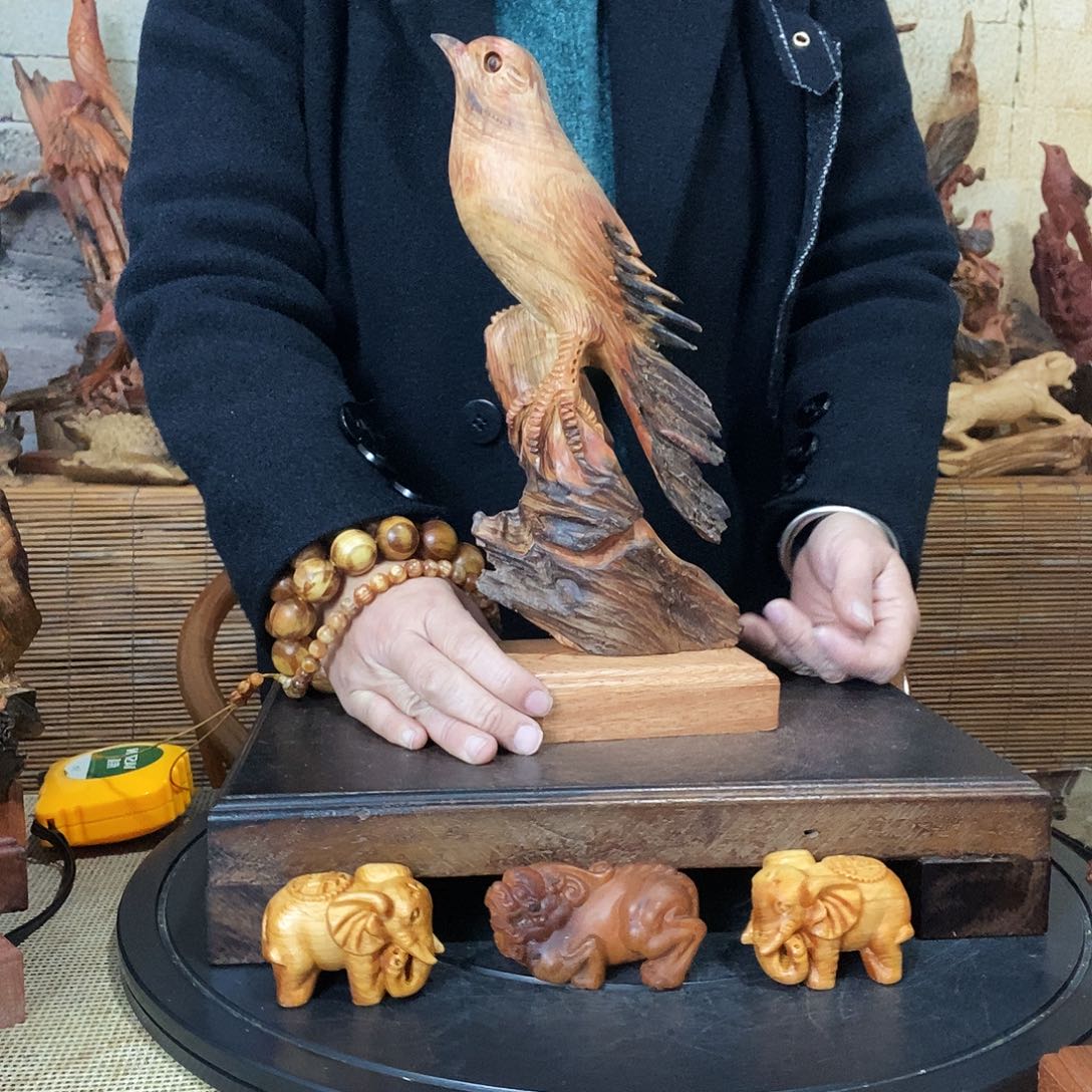 莱***筑松木琥珀木标准鸟