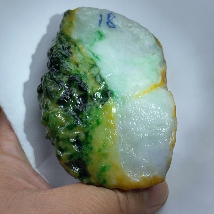 邪***子定制翡翠未镶嵌缅甸翡翠