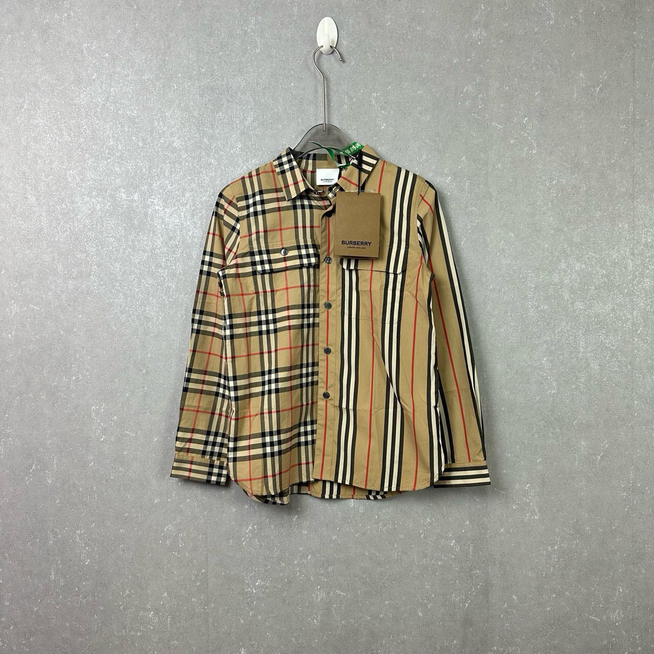 全新未使用 BURBERRY/博柏利 复古格纹拼接衬衫 10Y1278