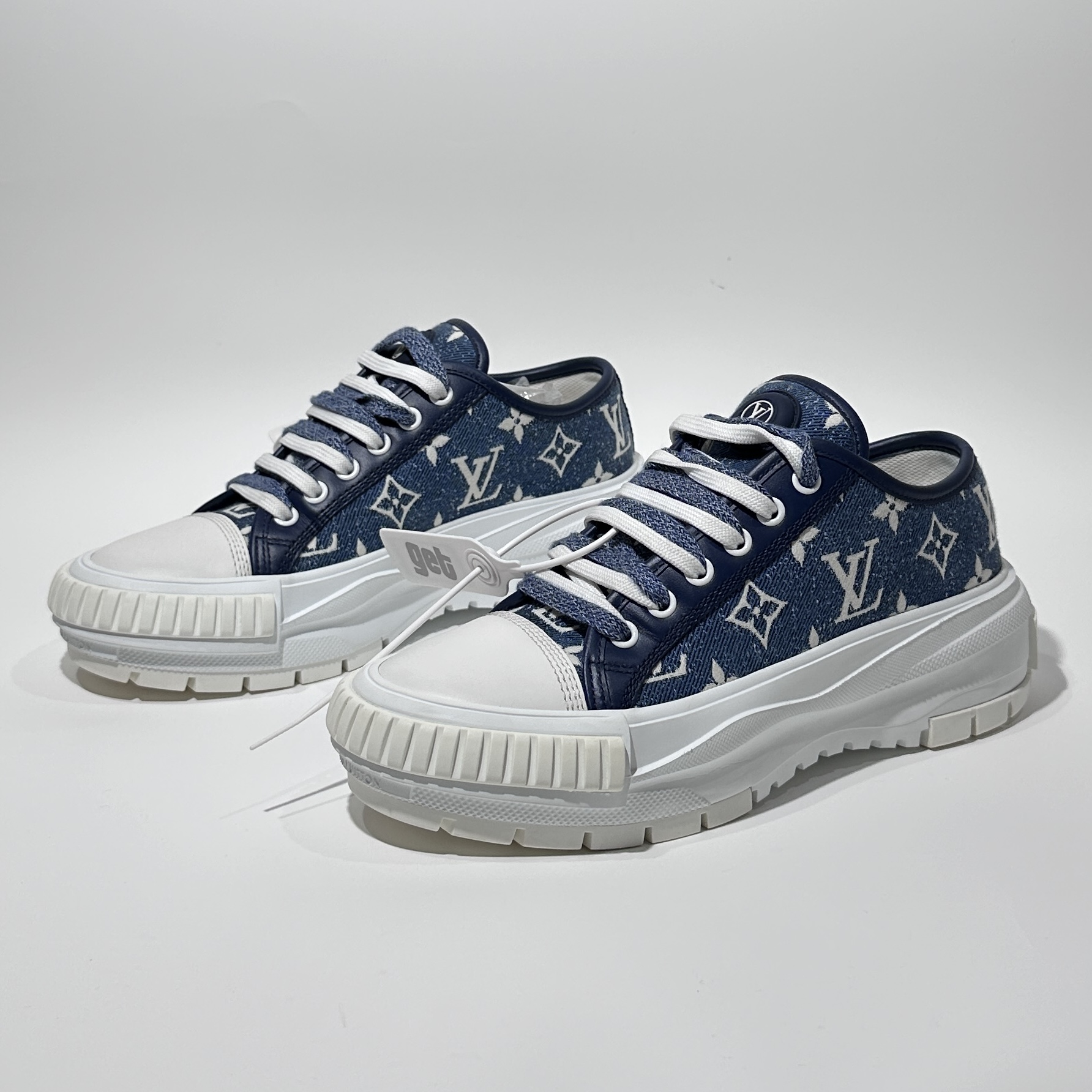 99新 LouisVuitton/路易威登 35.5码 蓝白牛仔时尚车轮鞋/ML01712