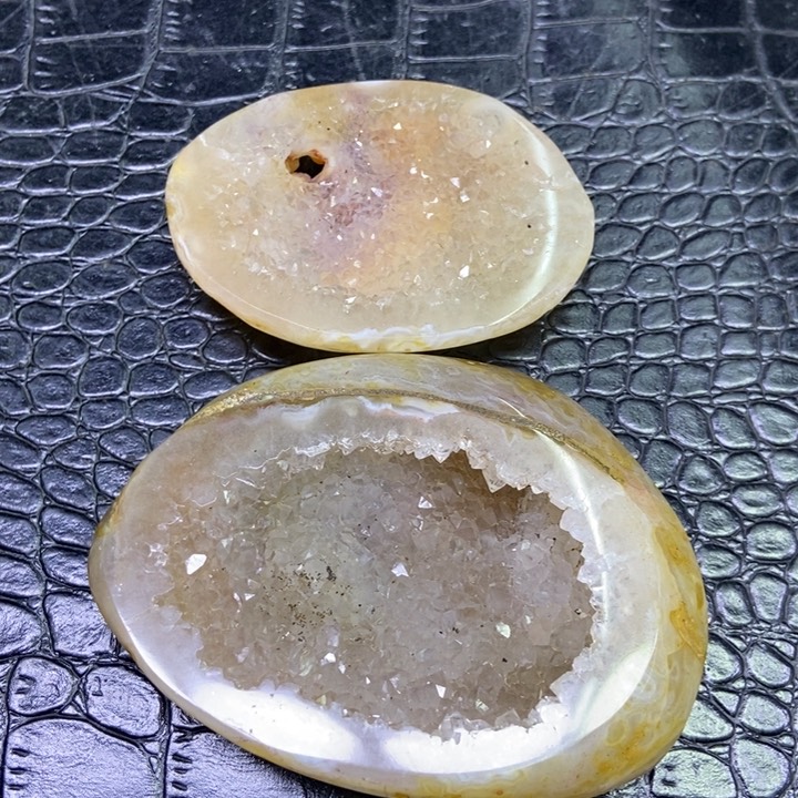 水晶聚宝盆未镶嵌万***?