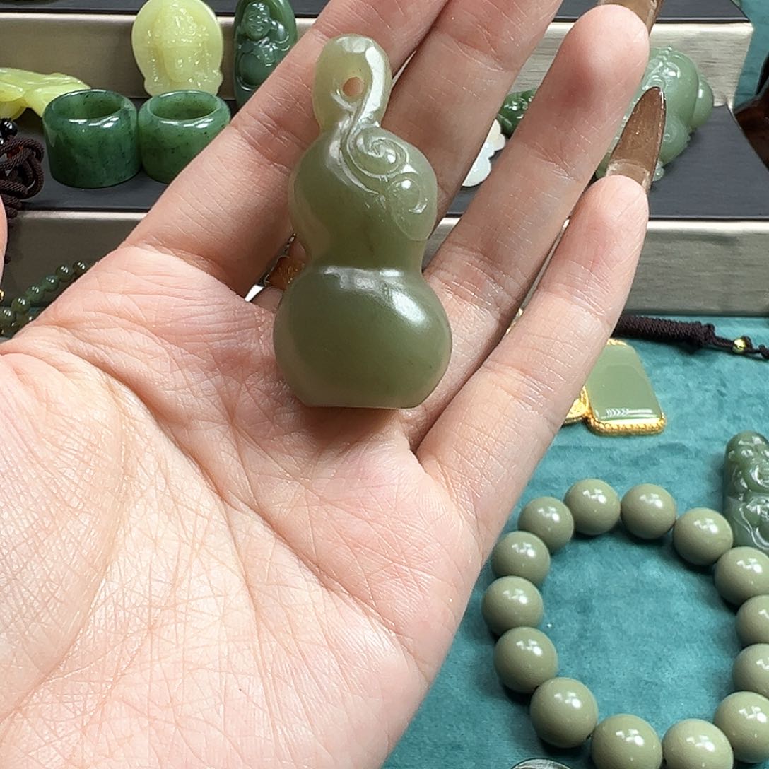 和田玉吊坠(不含链)未镶嵌