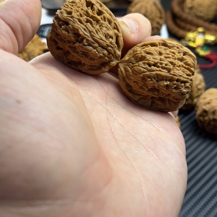 封***文玩核桃把件36天使南疆