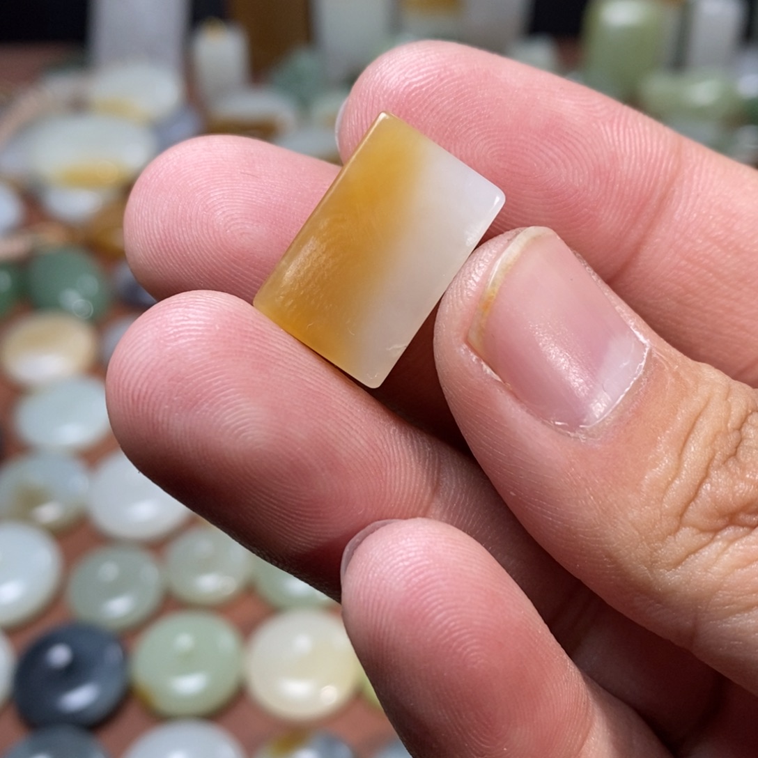 和田玉吊坠(不含链)未镶嵌