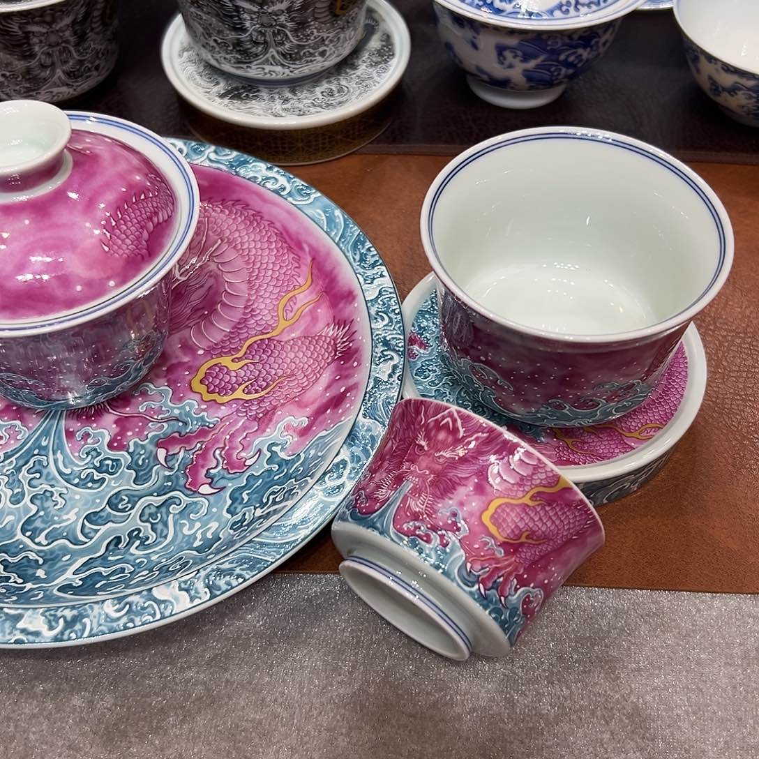 摆件地方哈哈v刚回家就好哥哥哥哥