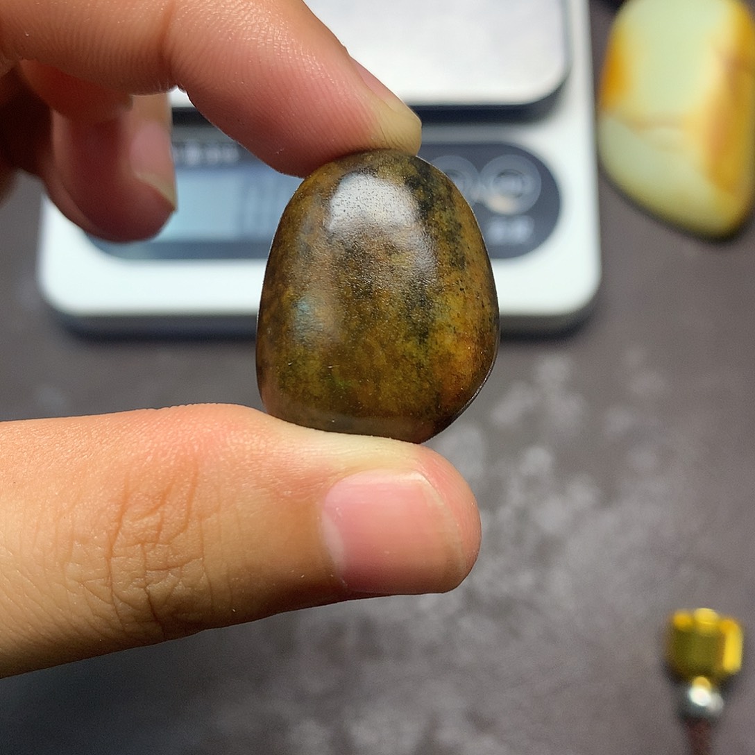 和田玉（糖玉）未镶嵌挂件