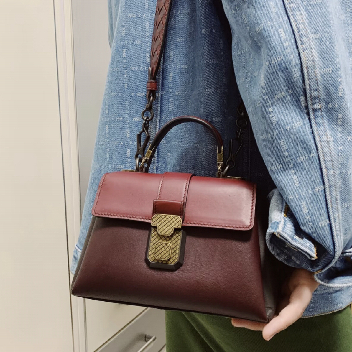 95新 BOTTEGA VENETA/葆蝶家 piazza小号编织手提斜挎邮差包04876