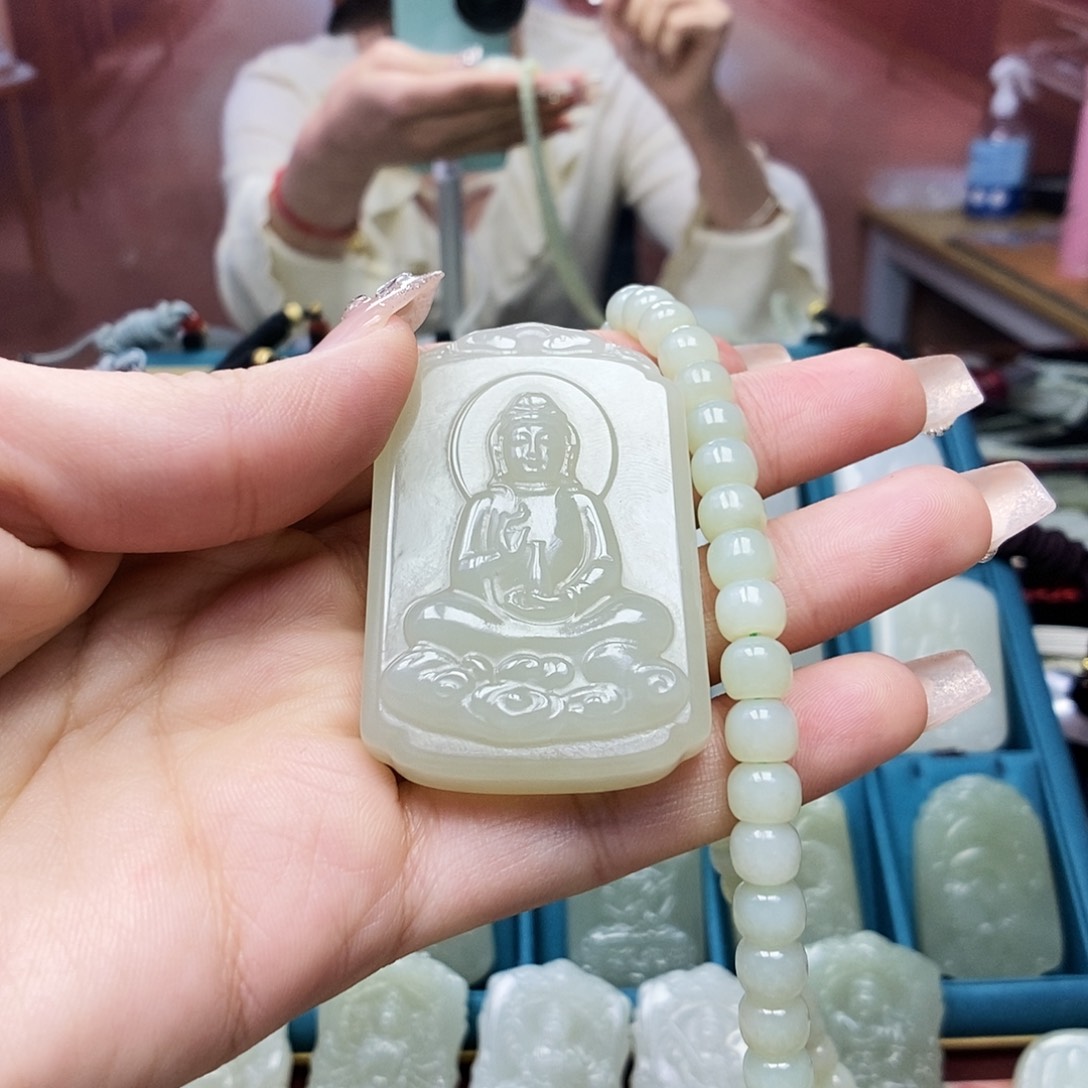 和田玉颈饰未镶嵌鲤*.