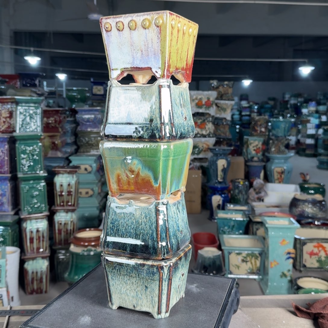 一风堂石湾花盆。微瑕缝隙