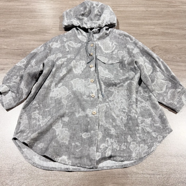 欧格家1993带帽上衣