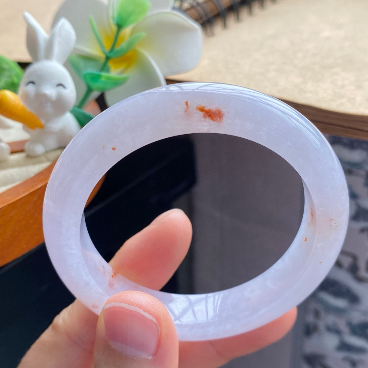 3.21批2116号翡翠手镯51.5-11.2-8.5飘橙红手镯！底色带点淡淡的