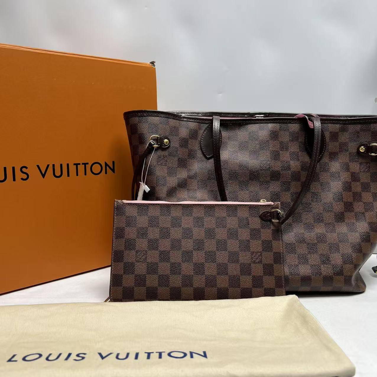 胖虎安安/路易威登/95新/公价0/箱包/两用包/31B2501230049