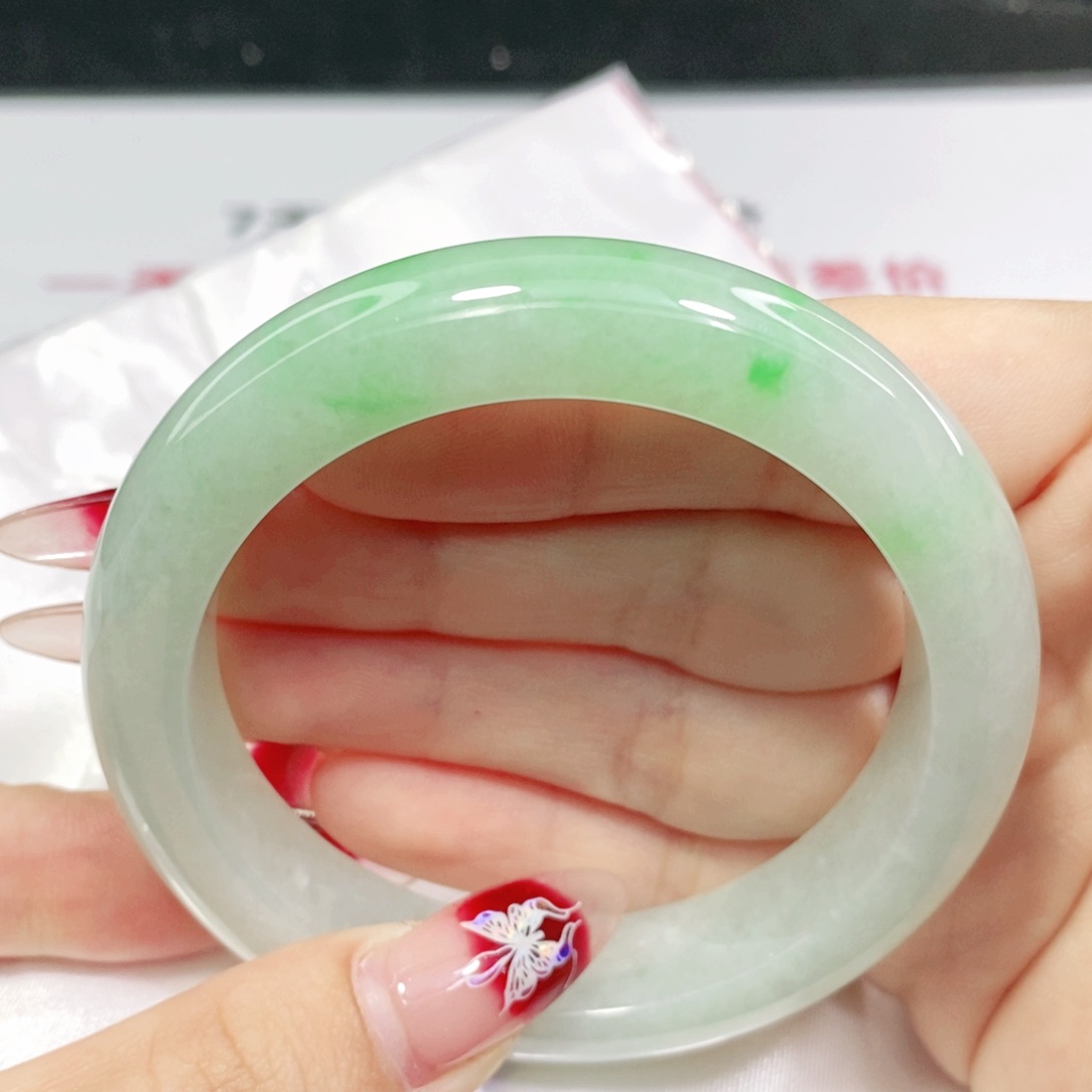 翡翠手镯未镶嵌54 54 54