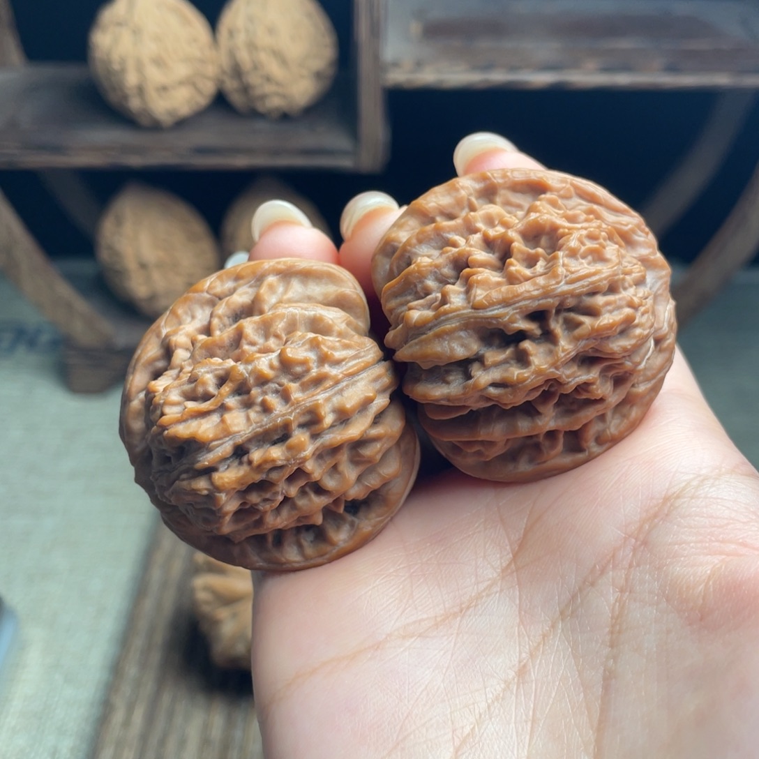 吊坠文玩核桃四座楼43 全品白茬精配毕业红皮