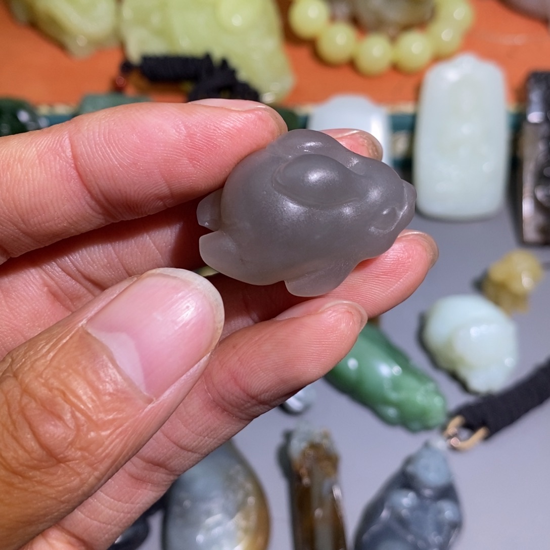 和田玉未镶嵌挂件