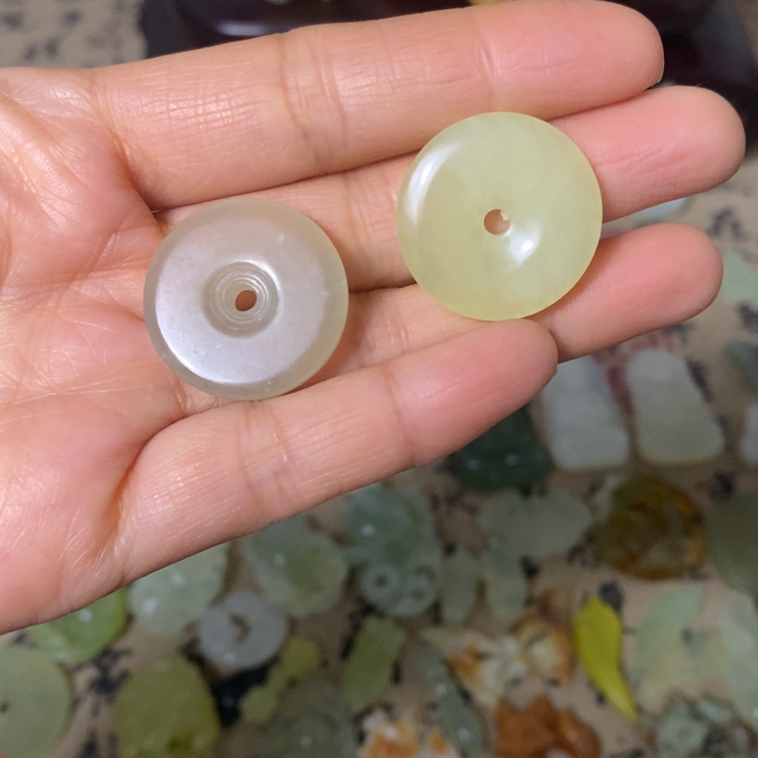 蛇纹石玉未镶嵌天然岫玉