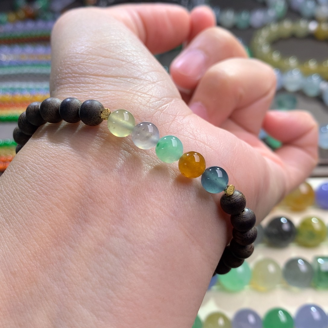 翡翠未镶嵌颈饰卡6