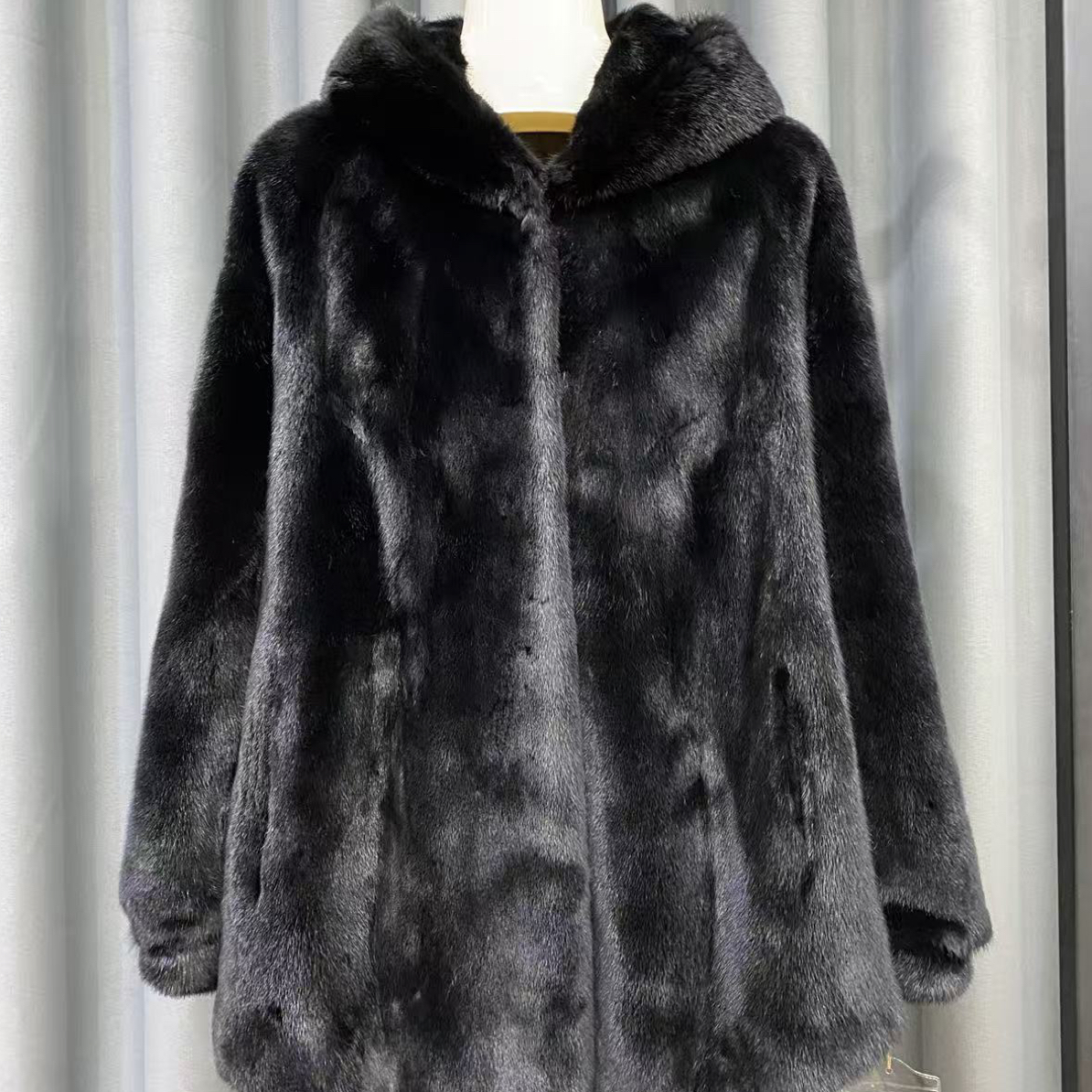 新款爆款本黑韩版长袖连帽休闲百搭大码短外套