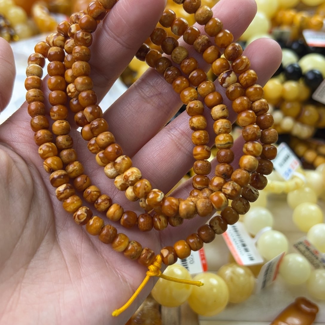 琥珀珠宝奇石未镶嵌