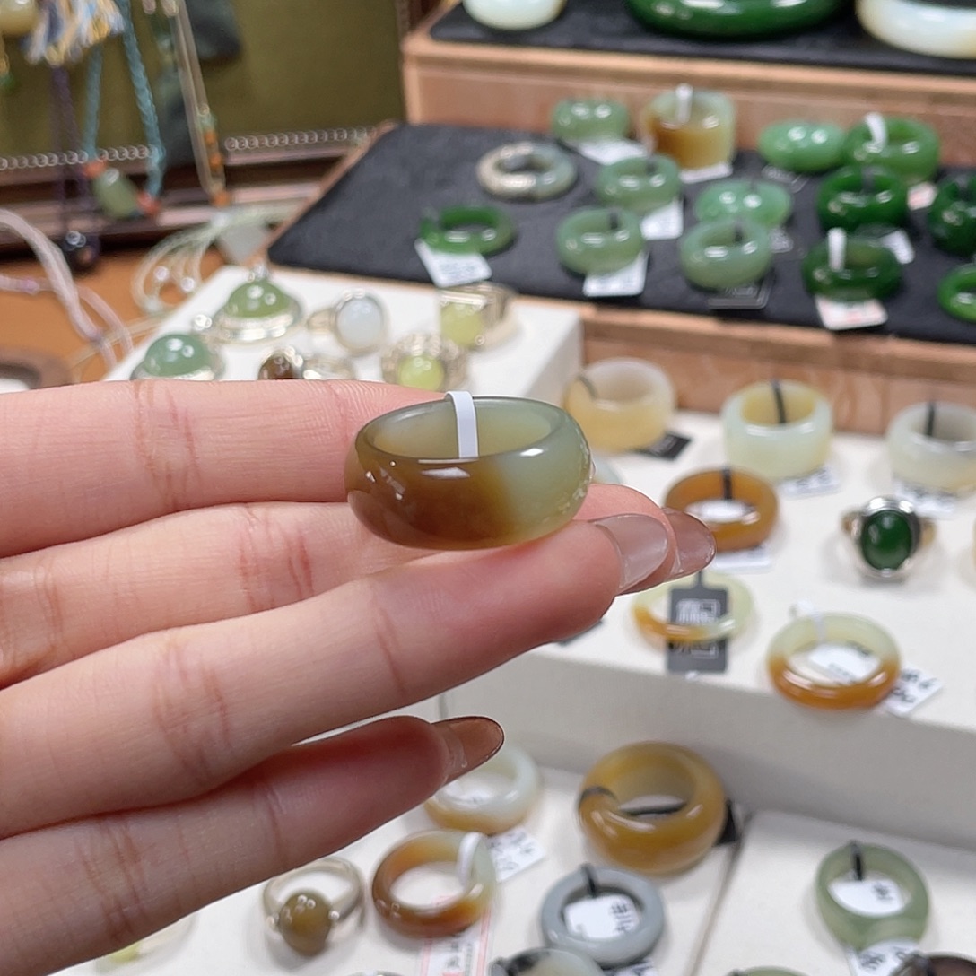 赴***和田玉未镶嵌戒指3号18.1