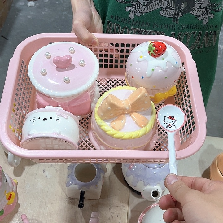 紫砂茶叶罐这么多人