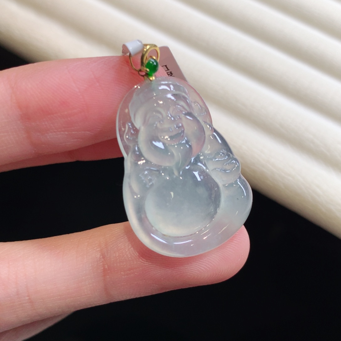 翡翠颈饰18K金镶嵌财神