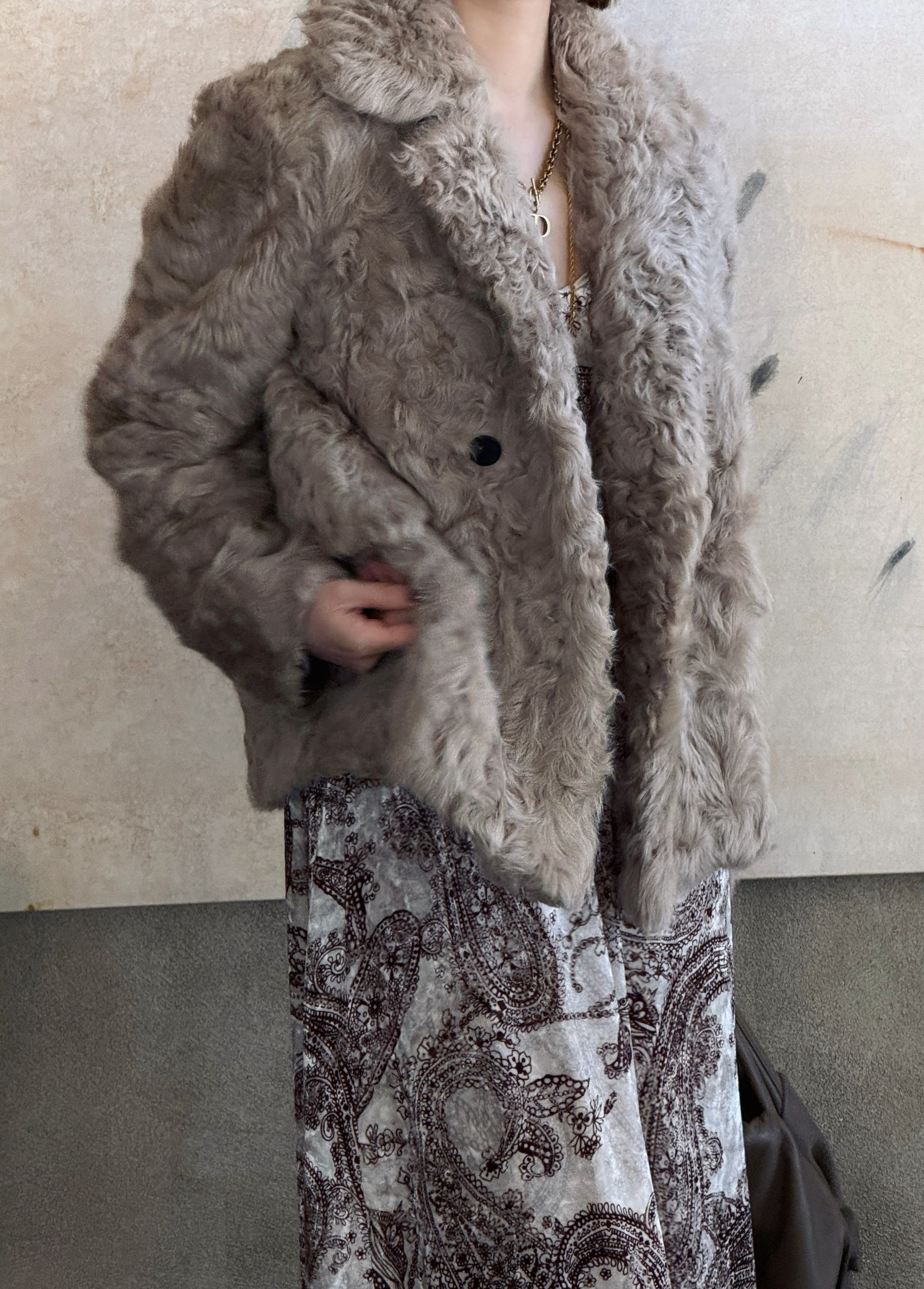 Haut yoli "湖绒谧境" 轻奢小湖羊皮毛一体外套   524