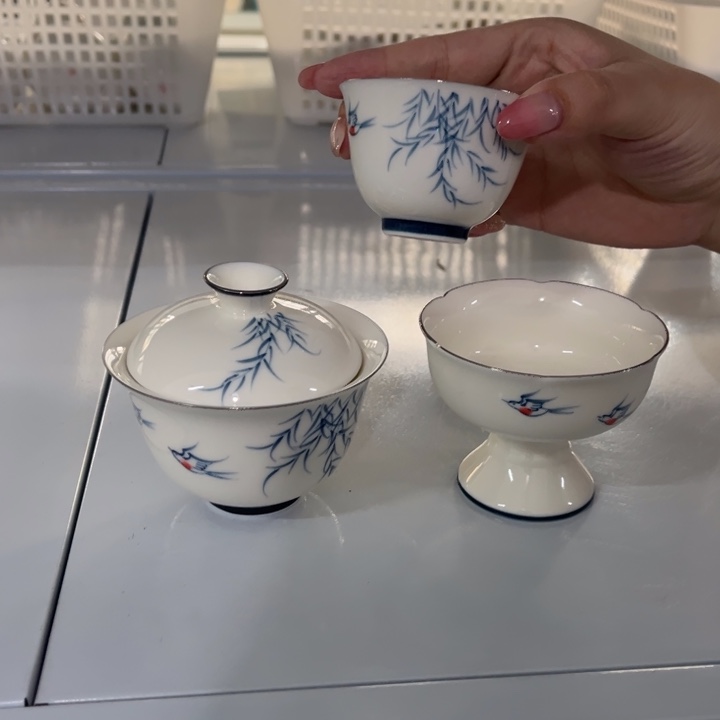 三件套哈哈哈哈哈哈哈哈