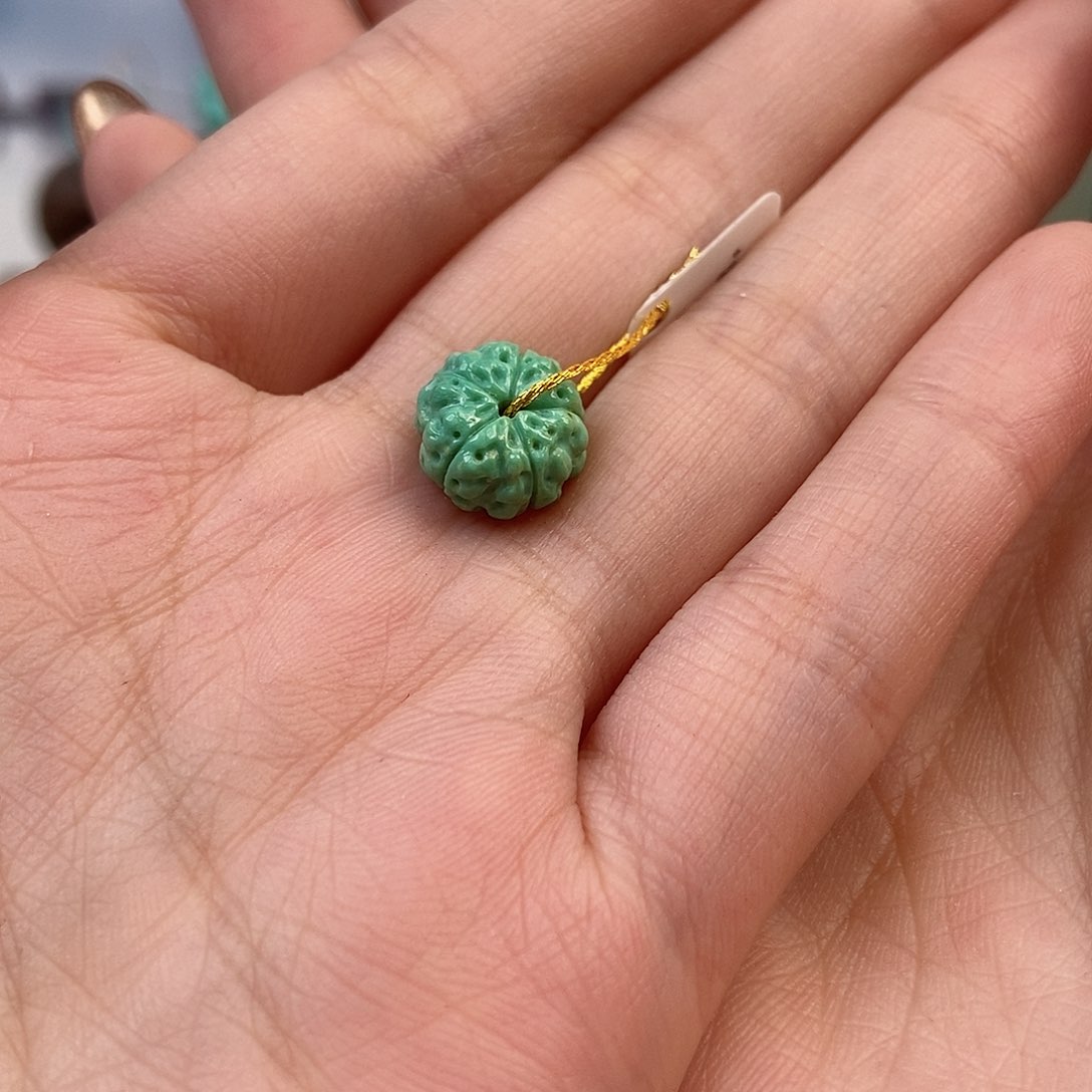 绿松石配饰未镶嵌