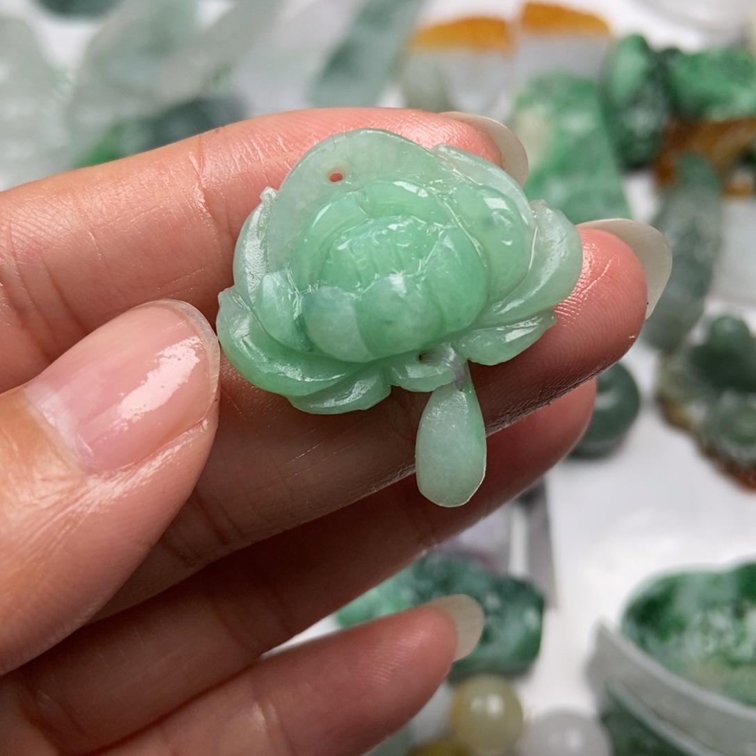 定制翡翠未镶嵌翡翠