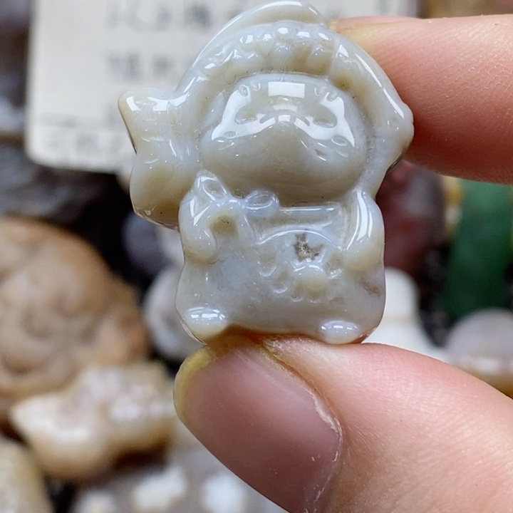 硅化珊瑚（珊瑚玉）颈饰未镶嵌小吊坠