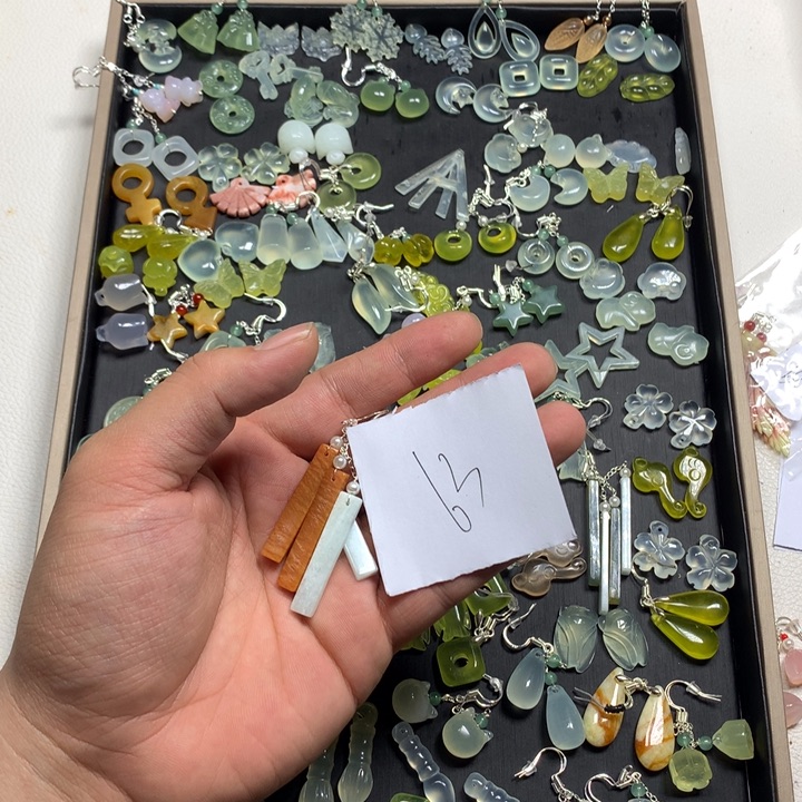 阳***了蛇纹石玉合金耳钉