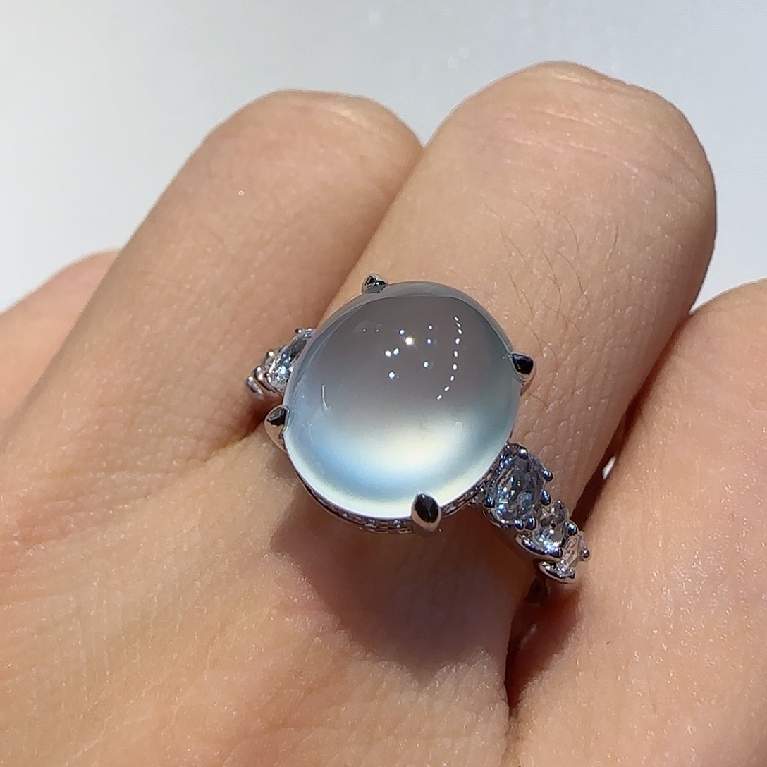 翡翠戒指18K金镶嵌戒指