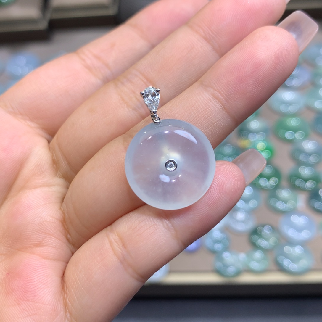 翡翠未镶嵌颈饰平安扣裸石18*5.7