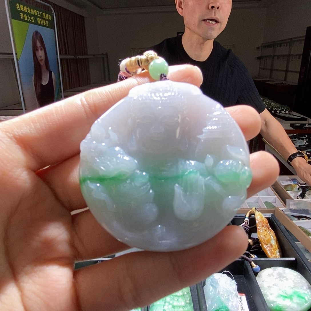 翡翠未镶嵌颈饰翡翠