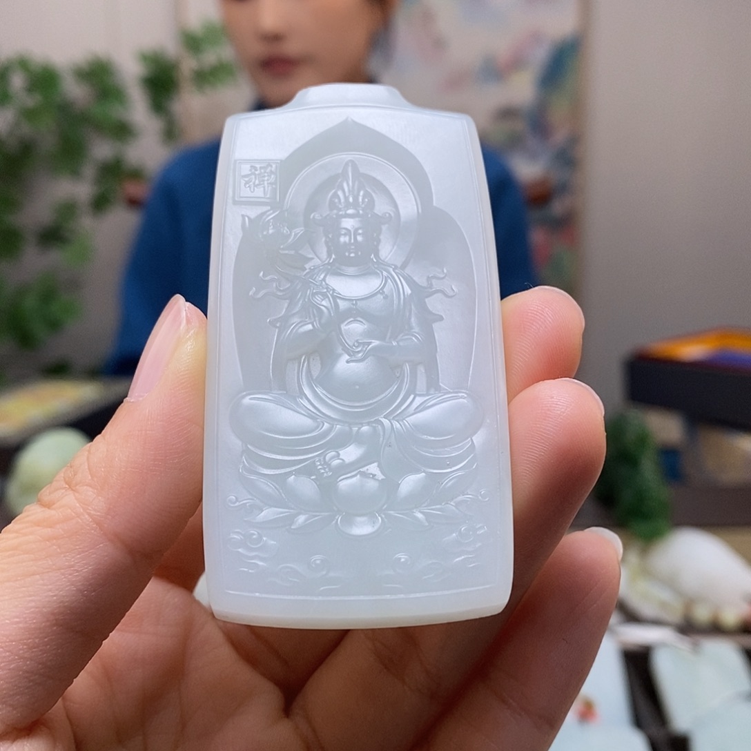 博***宝和田玉未镶嵌颈饰