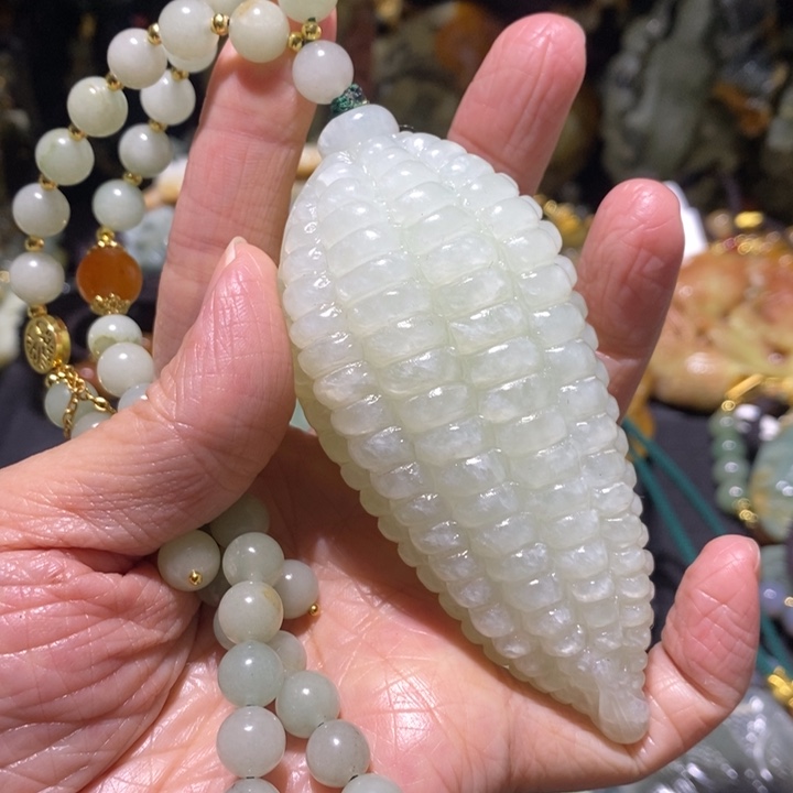 岫玉吊坠(赠链)未镶嵌