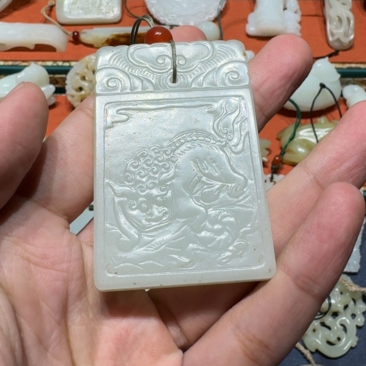 和田玉颈饰未镶嵌大**哥