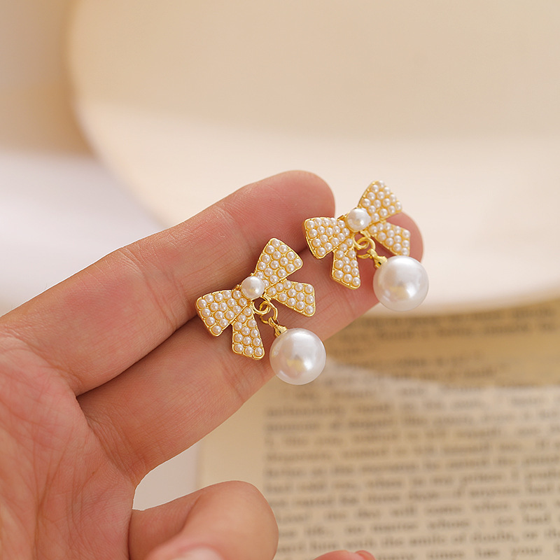 铜合金耳饰 港风轻奢蝴蝶结百搭简约小众无耳洞耳夹精致气质女