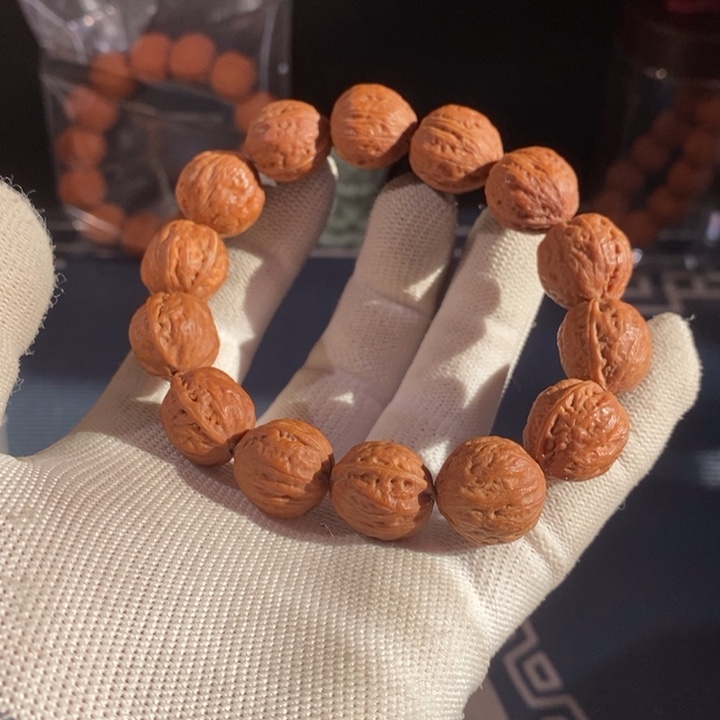 文玩核桃手串……6