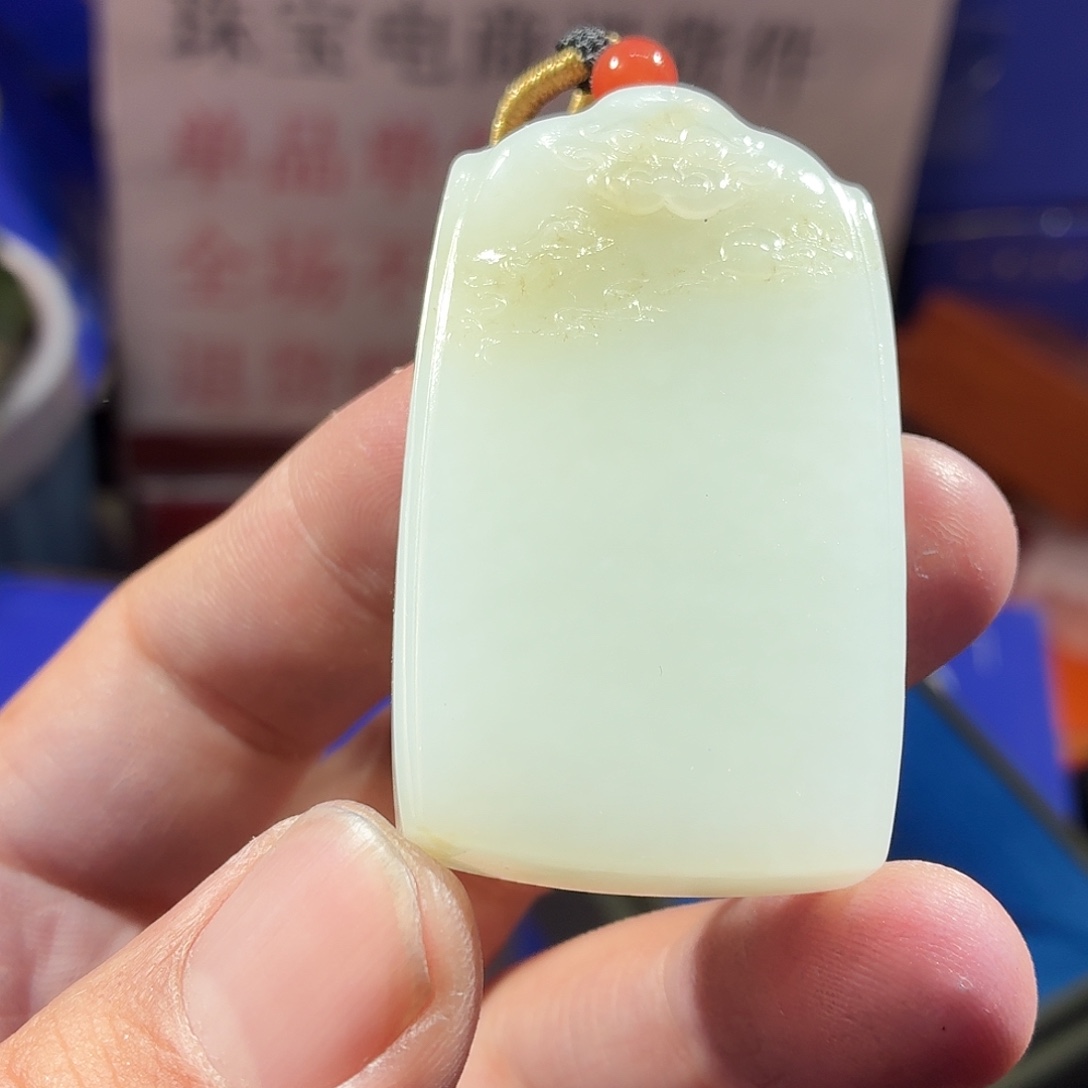 和田玉（糖玉）未镶嵌颈饰