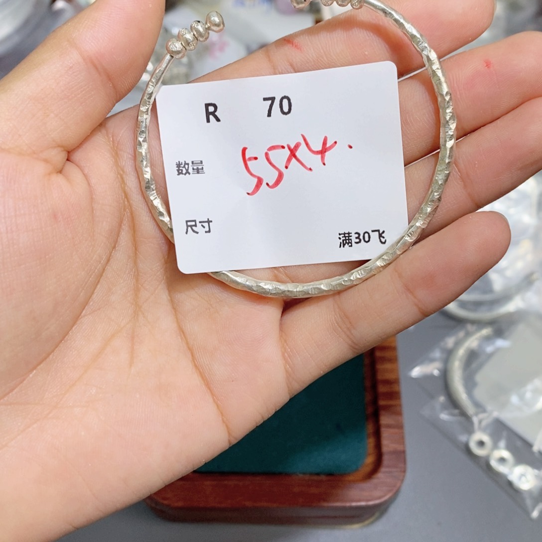 长****银S925镶嵌颈饰水晶R70